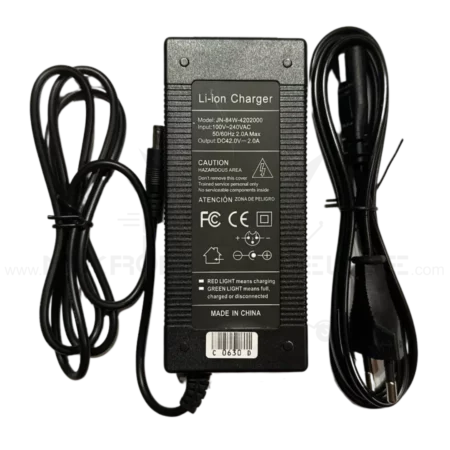 Chargeur pour Trottinette Électrique Xiaomi M365, Essential, Pro, Pro 2, et  Ninebot ES2 / ES 4 - 42V 2.0A
