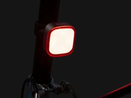 Fahrrad E Scooter Elektroroller Rücklicht LED mit 10h Laufzeit und USB-C bei Nacht