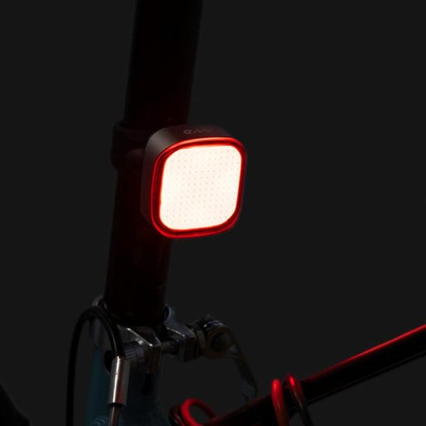 Fahrrad E Scooter Elektroroller Rücklicht LED mit 10h Laufzeit und USB-C bei Nacht