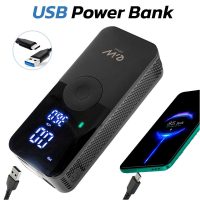 Akku Luftpumpe / Kompressor in kompakter Bauweise, ausgestattet mit verschiedenen Adaptern für Autoventile, Fahrradventile, Luftmatratzen und Bälle. Das Gerät verfügt über eine integrierte Powerbank mit USB-A und USB-C Anschlüssen sowie ein praktisches LED-Licht. Ideal für Auto-, Fahrrad- und E-Scooter-Reifen.