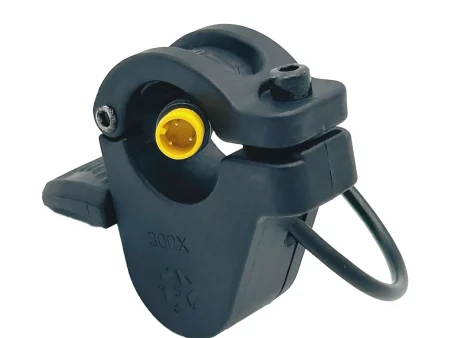KuKirin G3 Pro Gashebel Modell 300X mit 8mm Rundstecker (3-Pin) – Ergonomisches Daumengas für präzise Fahrsteuerung und sanfte Beschleunigung.