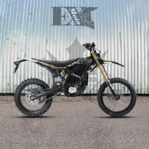 Sur-Ron Ultra Bee T 2026 – Elektro-Enduro L3e Straßenzulassung – Frontansicht