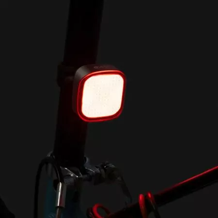 Fahrrad E Scooter Elektroroller Rücklicht LED mit 10h Laufzeit und USB-C bei Nacht